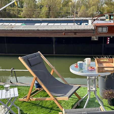 Peniche "Louise Michel" Sejournez Dans L'Appartement Du Capitaine, Offrez Vous Une Experience Inoubliable Au Fil De L'Eau Douai Exterior photo