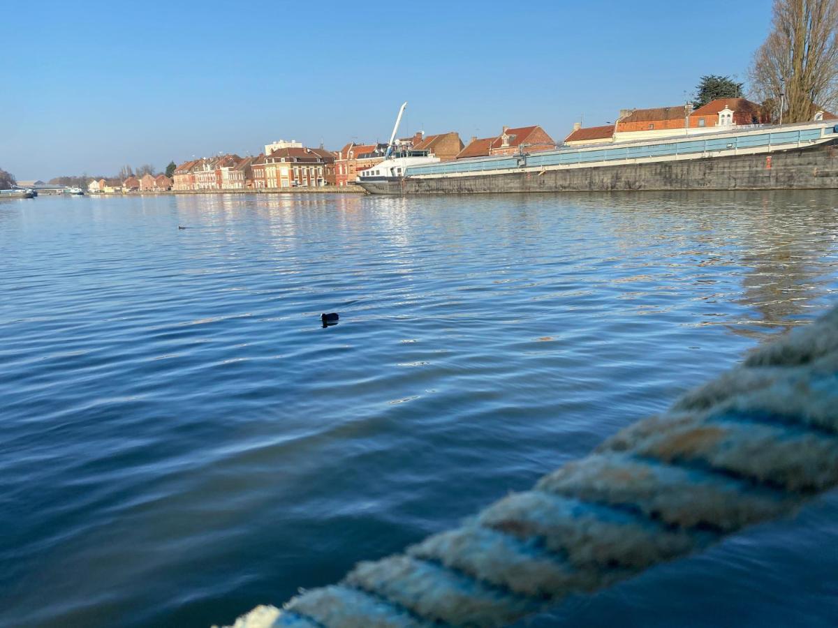 Peniche "Louise Michel" Sejournez Dans L'Appartement Du Capitaine, Offrez Vous Une Experience Inoubliable Au Fil De L'Eau Douai Exterior photo