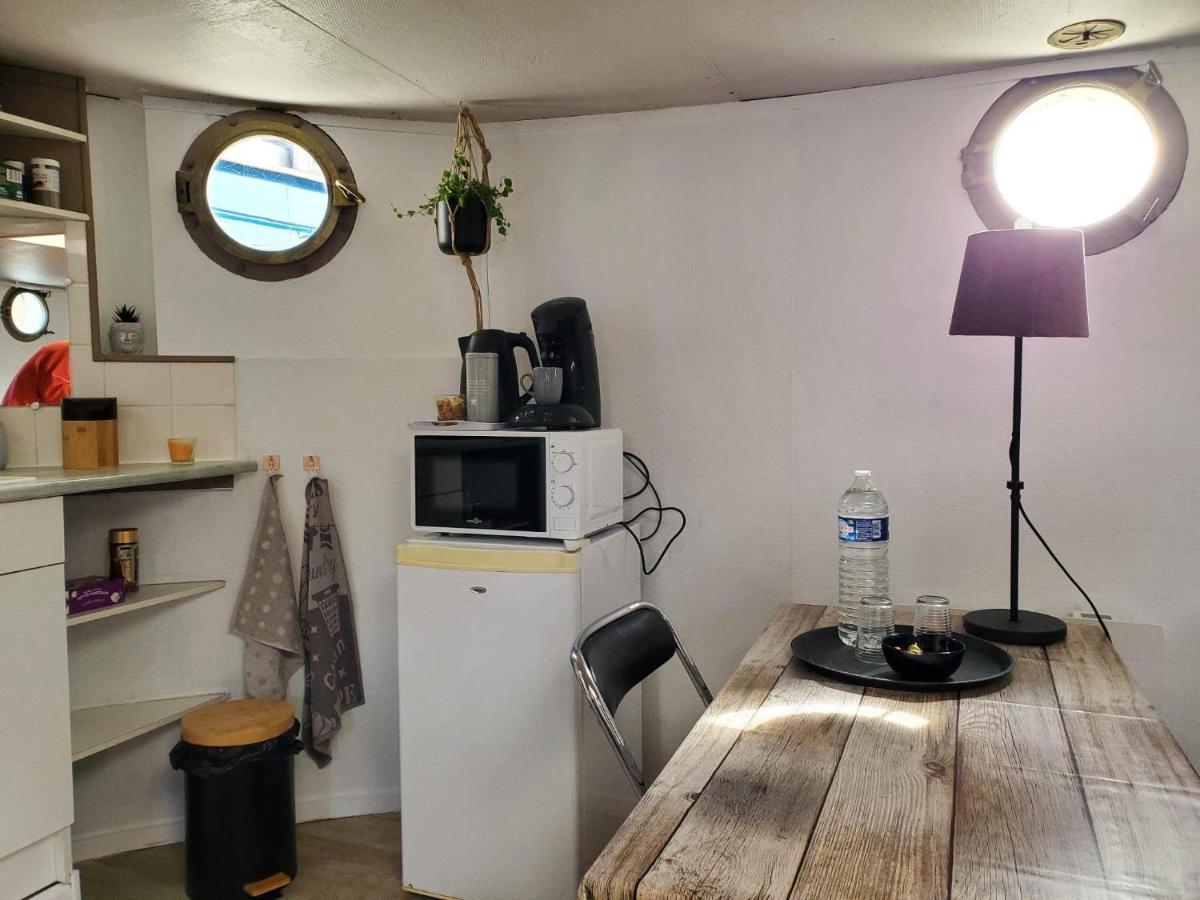 Peniche "Louise Michel" Sejournez Dans L'Appartement Du Capitaine, Offrez Vous Une Experience Inoubliable Au Fil De L'Eau Douai Exterior photo