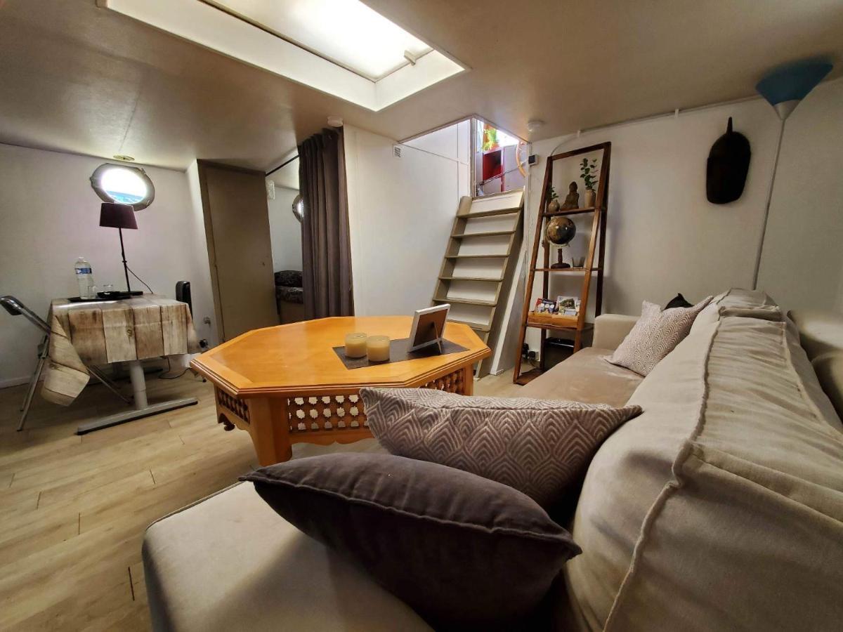 Peniche "Louise Michel" Sejournez Dans L'Appartement Du Capitaine, Offrez Vous Une Experience Inoubliable Au Fil De L'Eau Douai Exterior photo